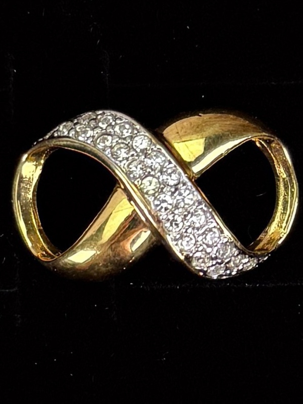 Vintage Goldtone Bling infinity pendant